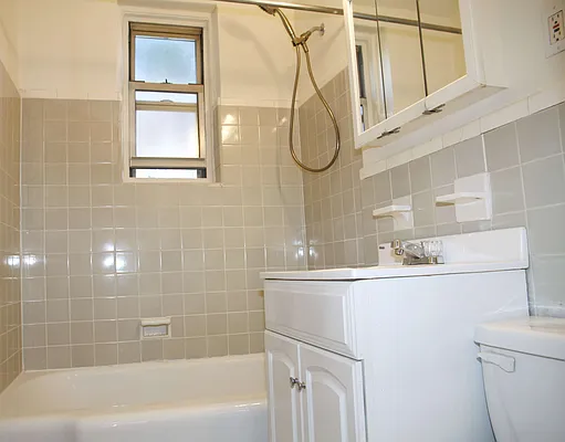 Rented by Grand Lux Realty | media 13