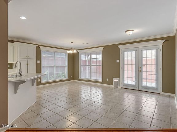 3rd image of 106 Cane Ridge Cir