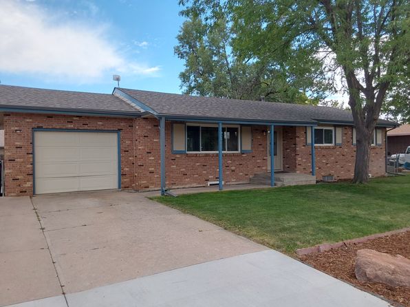 301 Olive Ln