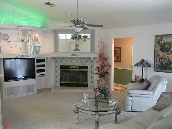 4th image of 7778 Savannah Ct