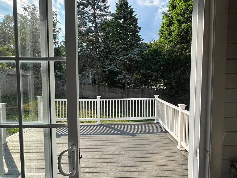 109 Larchmont Rd — Photo 10