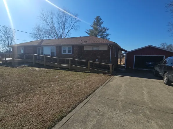 2650 Cook Rd, Woodlawn, TN 37191