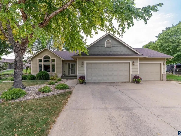 3709 S Amy Cir, Sioux Falls, SD 57103