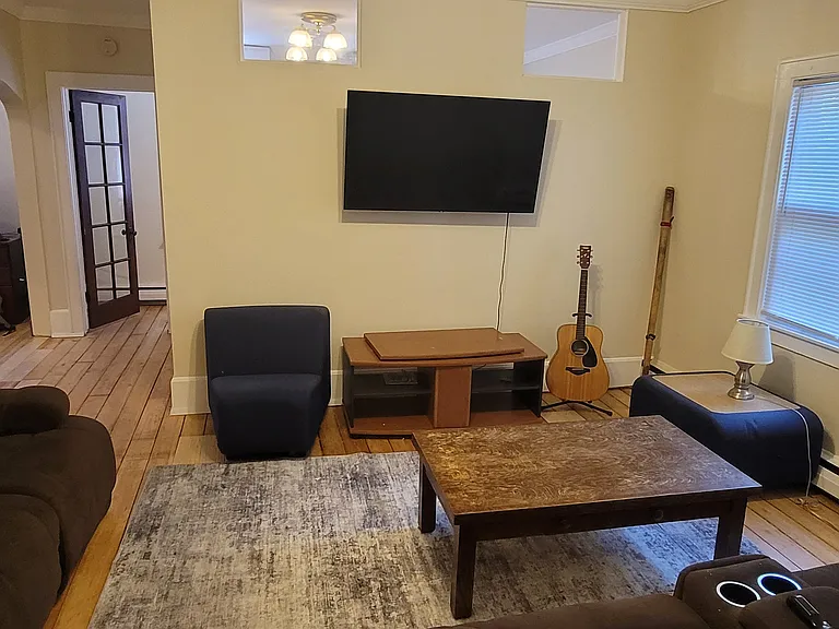 1035 E Brady St — Photo 22