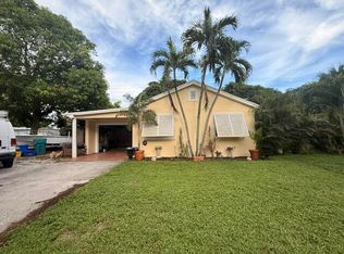520 NW 7th St, Boynton Beach, FL 33426