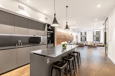 Rented by R New York