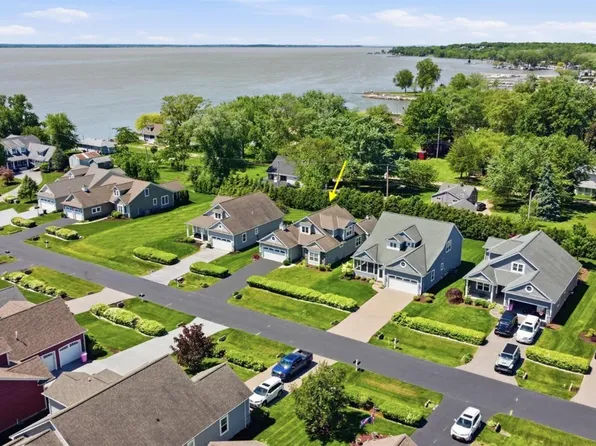 2110 S Bailiwick Ln, Lakeside Marblehead, OH 43440