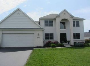 10137 Bridle Ct, Whitehouse, OH 43571