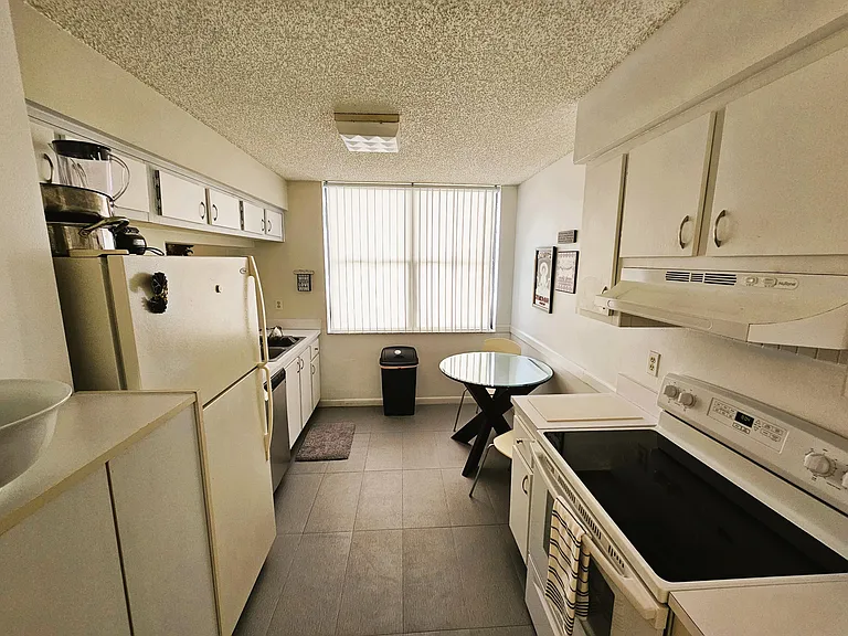 2255 Lindell Blvd #4511 — Photo 8