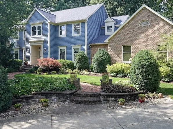 7666 Hudson Park Dr, Hudson, OH 44236