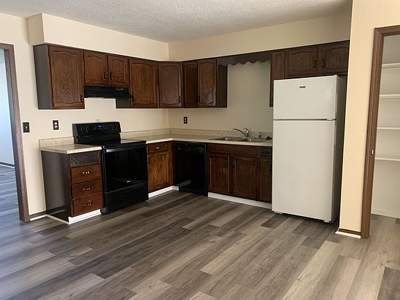 4th image of 4485-4487 E Santa Anna Dr