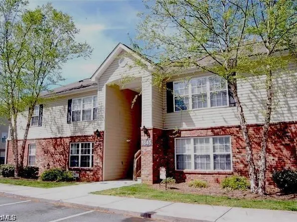 1845 Crest Hollow Dr APT 201, Winston Salem, NC 27127