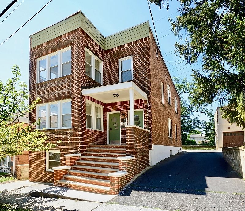 1st image of 83 Carmer Ave