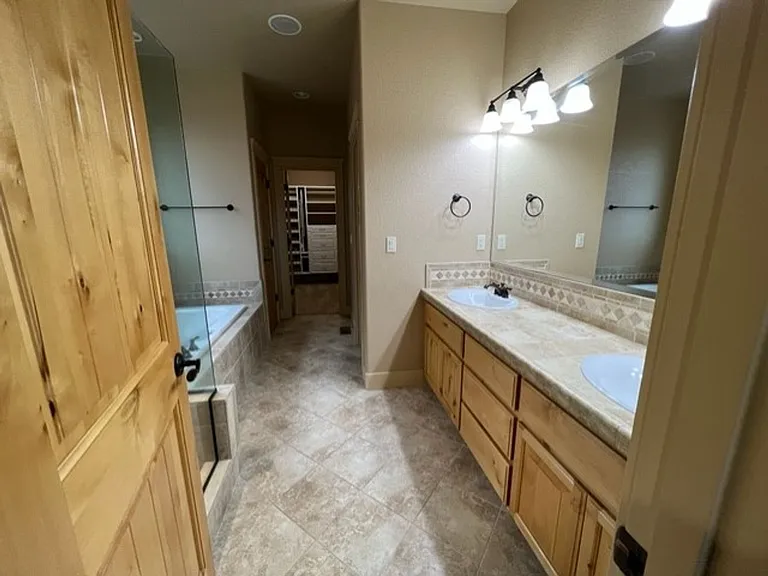 60817 Yellow Leaf St — Photo 18