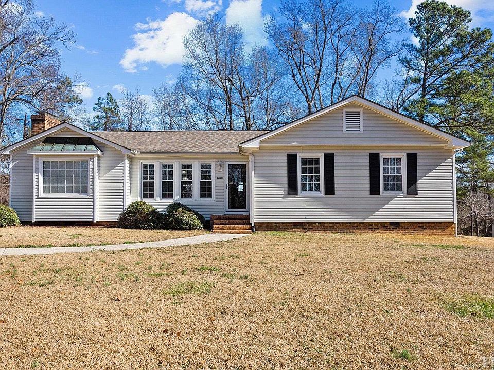 1st image of 3326 Green Valley Dr