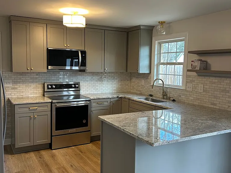 7 Vanderbilt Cir — Photo 3