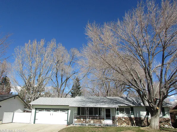 812 Chernus Dr, Carson City, NV 89703