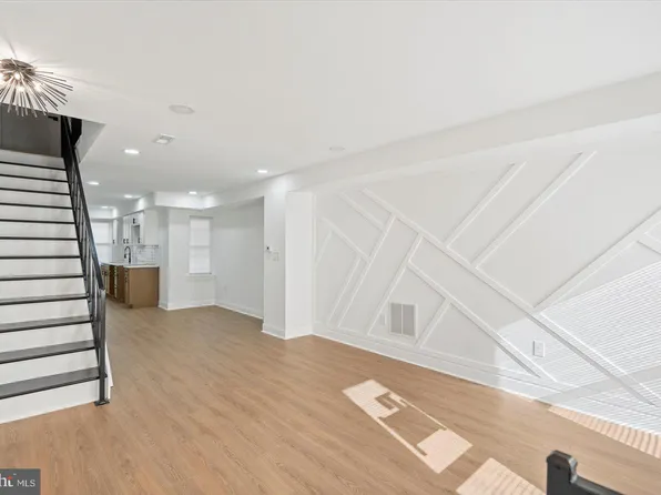 2436 E Biddle St, Baltimore, MD 21213