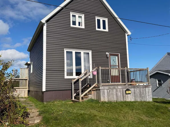 65 Cliff St, Pt Morien, NS B1B 1B4