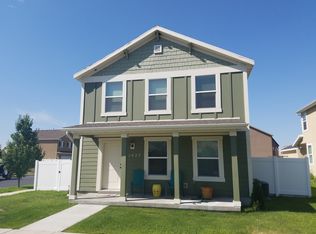 1427 W South Paddock Dr, Farmington, UT 84025