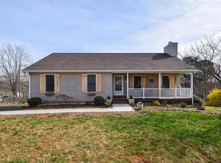3324 Hemingway Rd, Roanoke, VA 24014