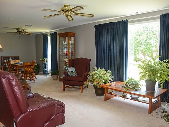 3rd image of 7530 Hermitage Pl