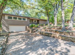 1325 Oakdale Dr, Bartlesville, OK 74006