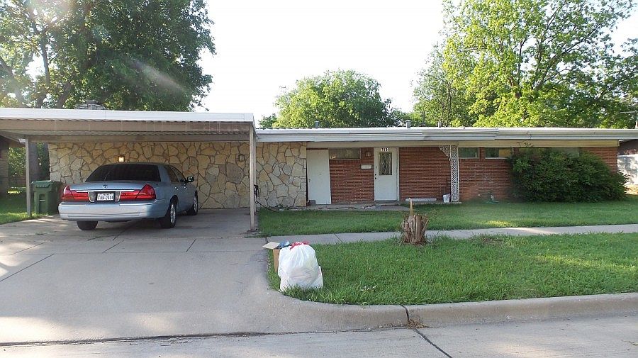 1st image of 7904 Laura St