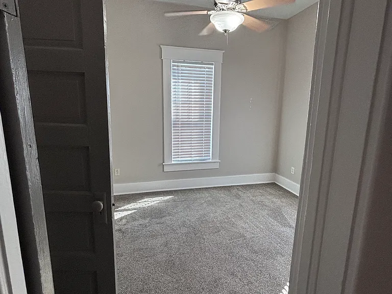317 E Patti Page Blvd — Photo 44