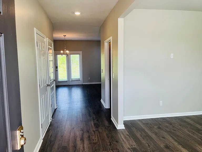 19 White Spruce Way — Photo 4
