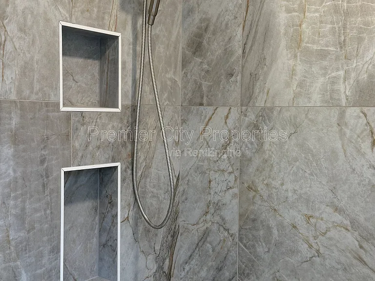 240 McGregor Ave #2 — Photo 18