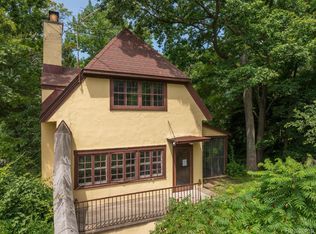 730 Indianwood Rd, Lake Orion, MI 48362