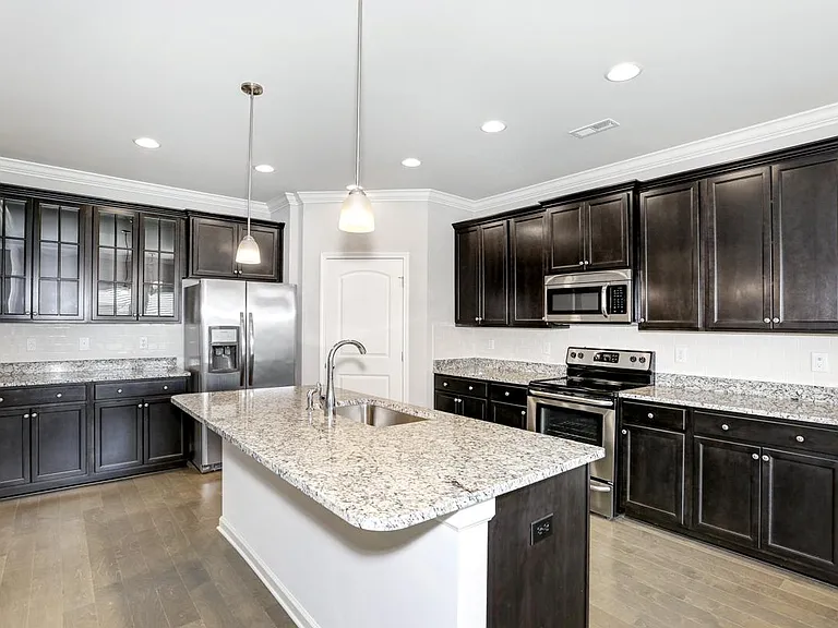 611 Willow Crest Ln SW — Photo 12