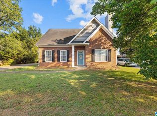 120 Meadow View Cir, Pelham, AL 35124