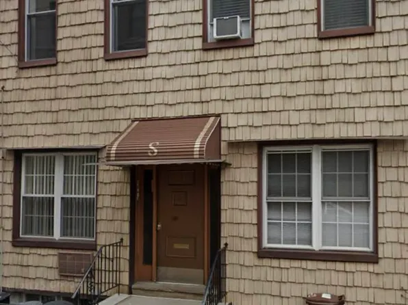 1939 Gates Avenue image 1 of 6