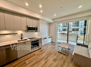 1274 Devonshire Ave #242, Kelowna, BC V1Y 0M7