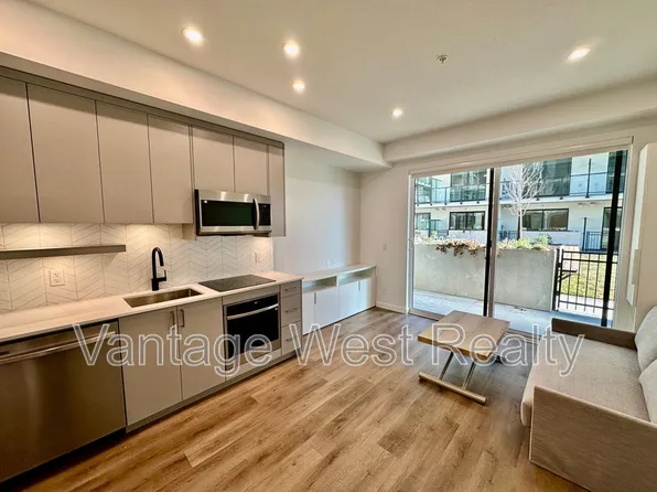 1274 Devonshire Ave, Kelowna, BC