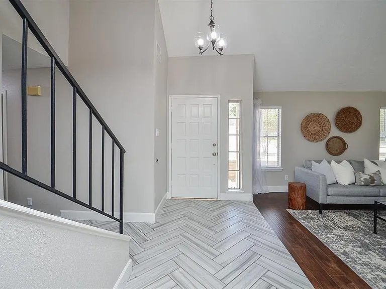 22118 Fincastle Dr — Photo 7