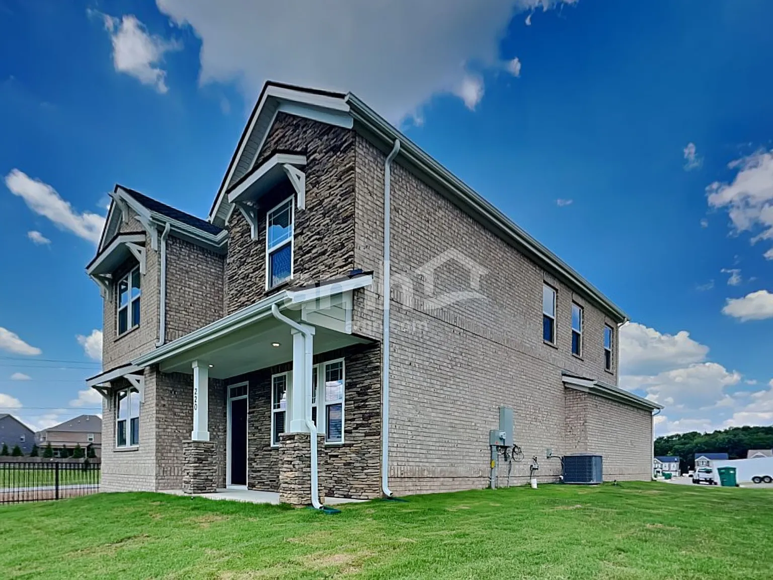 4 bed, 2.5 bath, 2075 sqft, $2,875 — Photo 1