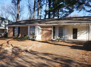 2900 Clearbrook St, Memphis, TN 38118