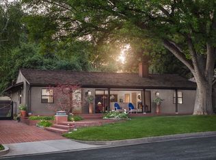 565 Los Arboles Ln, San Marino, CA 91108