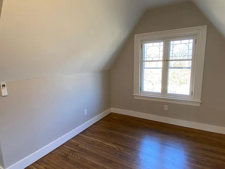 566 W Montgomery Ave #5 — Photo 12