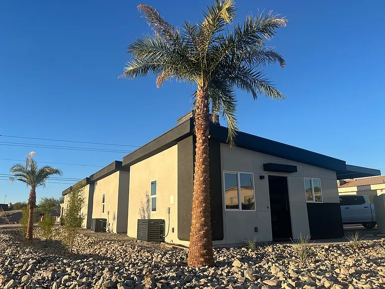2501 McCulloch Blvd N — Photo 2
