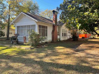 611 N 8th St, De Queen, AR, 71832