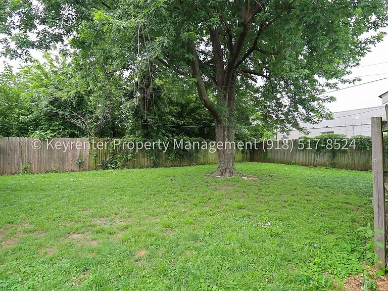 1626 S Indianapolis Ave — Photo 26
