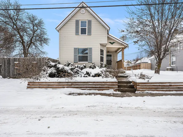 723 Tulip St SW, Grand Rapids, MI 49503