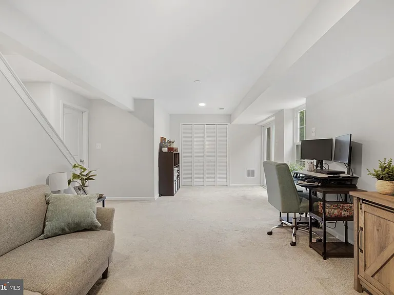 11431 Westmont Ct — Photo 64