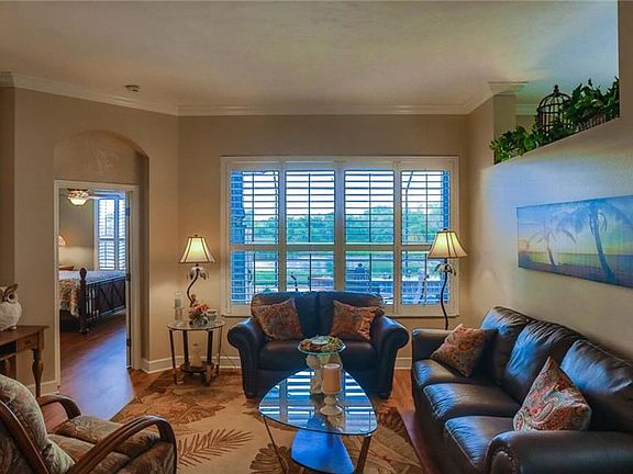 5th image of 4923 Avon Ln