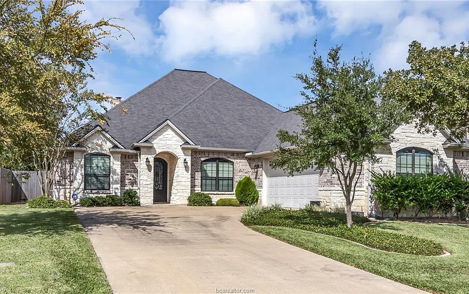 1st image of 2446 Newark Cir