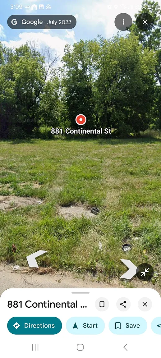 881 Continental St photo 1